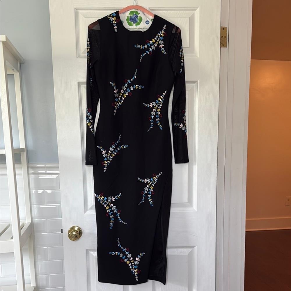 Cinq a Sept Black Floral Embroidered Dress. WORN ONCE. LIKE NEW
